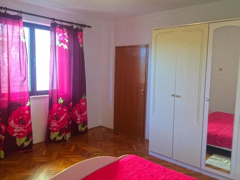 Apartment In Lopar With Sea View, Balcony, Air Conditioning, Wi-Fi