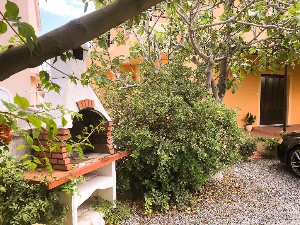 Apartment In Lopar With Sea View, Balcony, Air Conditioning, Wi-Fi Croatia